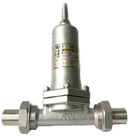 PN25 Cryogenic Control Valve Pressure Regulator Aliran besar -196 ~ + 80 °C Untuk LNG LOX LIN
