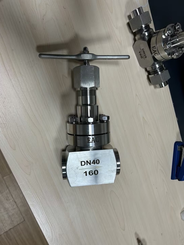 LNG LOX LIN LAR LCO2 Tangki kriogenik tekanan tinggi katup bola kualitas tinggi PN320 katup